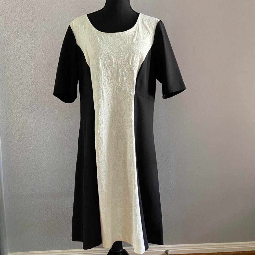 Black and white dress. Gabby skye size 14